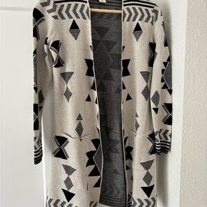 Jessica Simpson Cardigan southwestern pattern beige and black